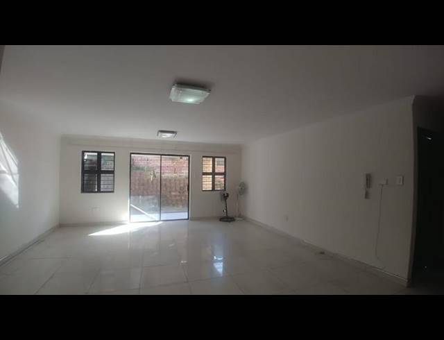3 BEDROOM PROPERTY TO RENT IN OVERPORT